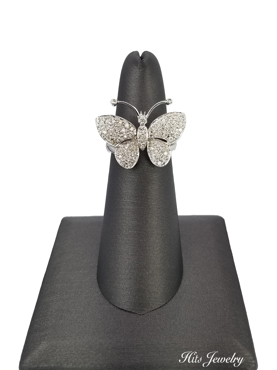 Butterfly White Gold Ring | vlr.eng.br